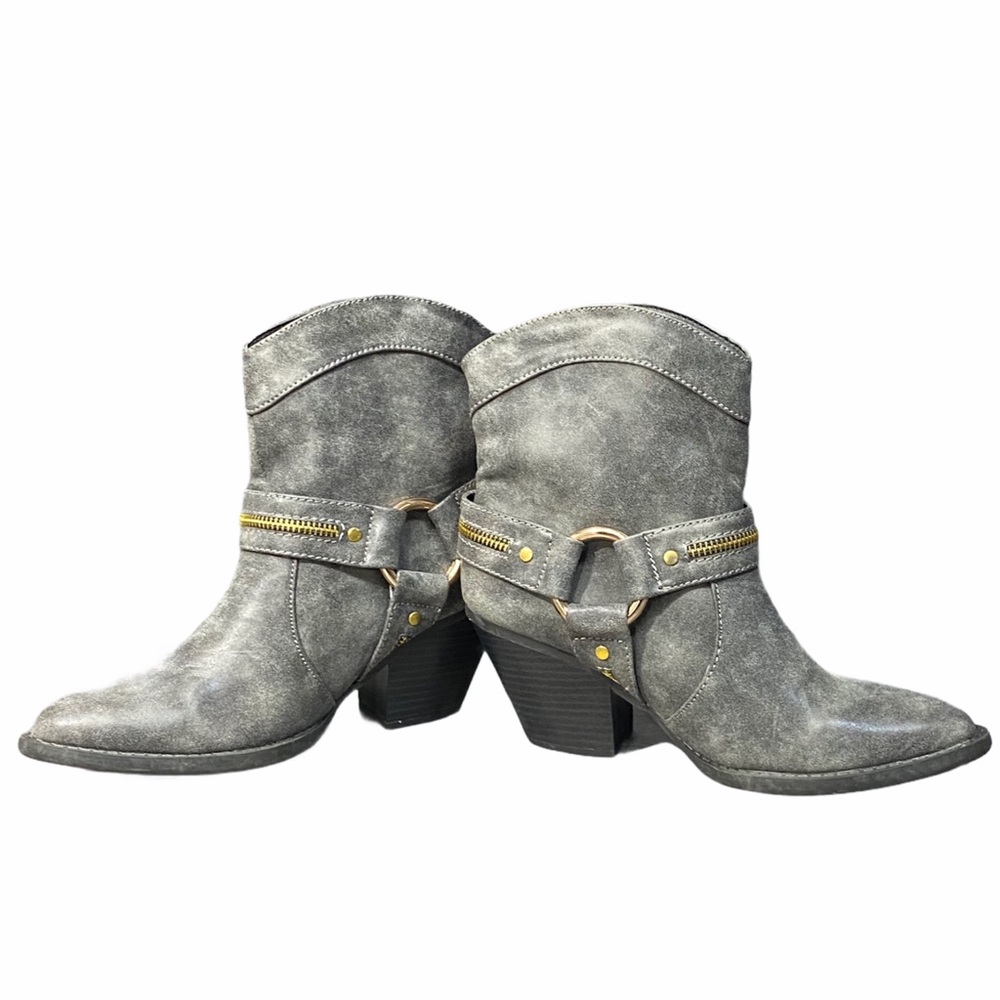 ⭐️Mo Mo grey distressed harness boots